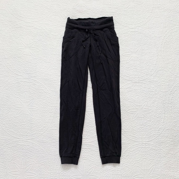 Lululemon Women's Base Runner Pant - Picture 7 of 11